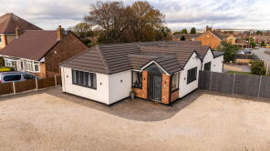 30, Shaws Lane, Walsall WS6 6EQ