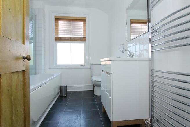 14 ashfield road ph11.JPG