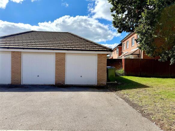 garage.jpg