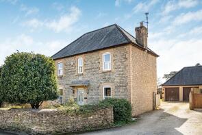 Pear Tree House, Northfield Road, Tetbury GL8 8HB