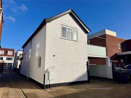 135c, High Street, Lee-on-the-solent PO13 9BU