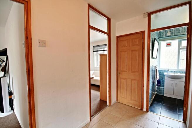 2 Locke House - Landing