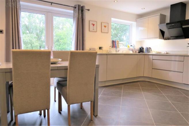 Kitchen dining ro...