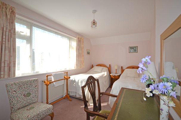 Bedroom 3 (2)