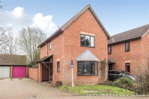 25, Mistys Field, Walton-on-thames KT12 2BG