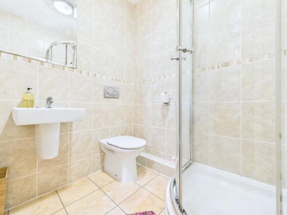 2 bed Apartment for sale Image 2