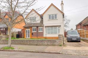 5, Southcliff Park, Clacton-on-sea CO15 6HH