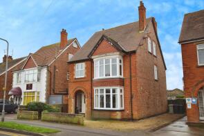 78, Sandbeck Avenue, Skegness PE25 3JS