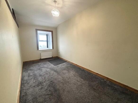3 bed Terraced for sale Image 10