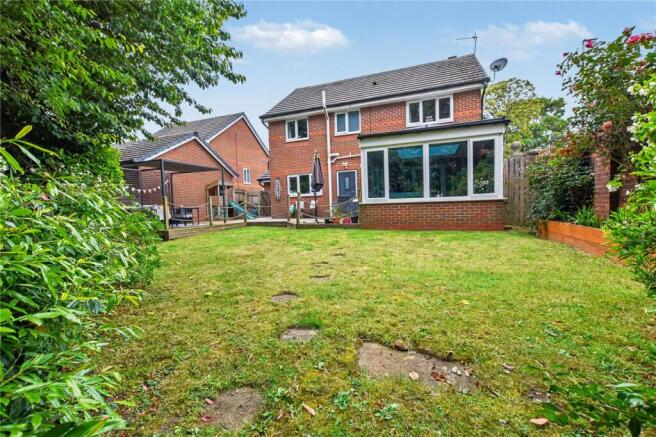 4 bed Detached for sale Image 12