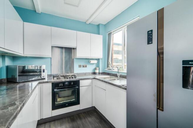 2 bed Terraced for sale Image 8
