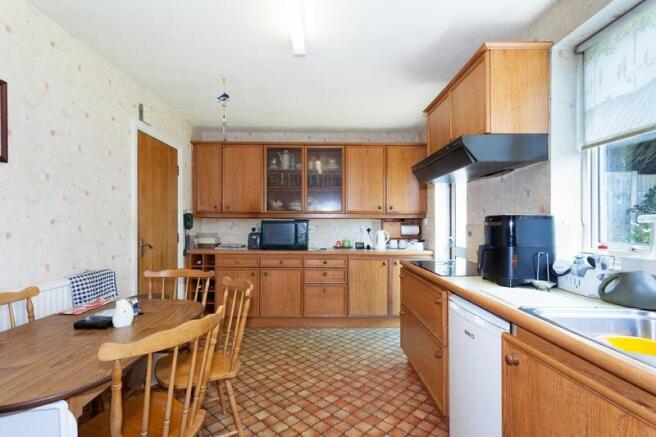 BREAKFAST KITCHEN