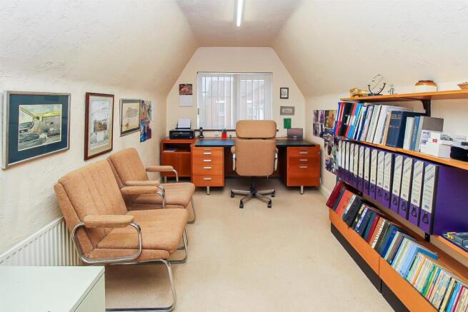 3 bed Detached Bungalow for sale Image 11