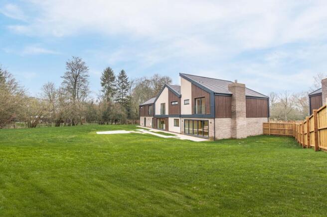 A Five Bedroom New Home with Premium Finish Throughout in Saham Toney photo 4