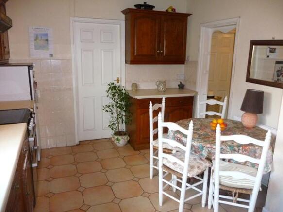 Photo 6