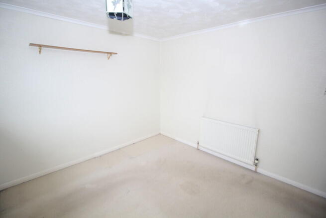 3 bed Semi-Detached for sale Image 11