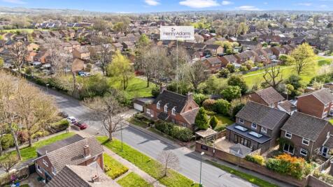 North Heath Lane, Horsham, RH12