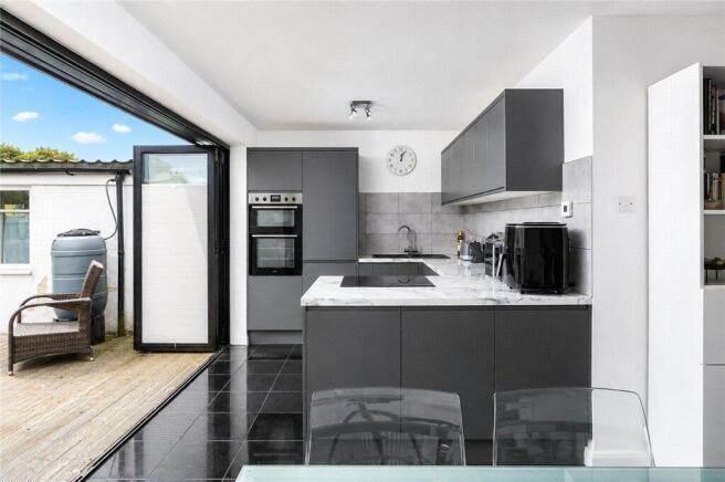 2 bed Bungalow for sale Image 7