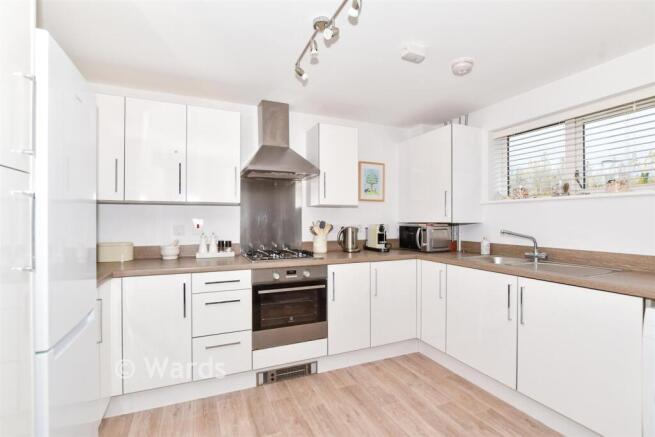 Lounge/Kitchen