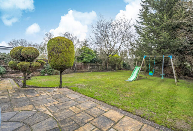 1393628-7-6964ae1...