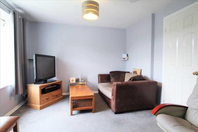 LOUNGE: