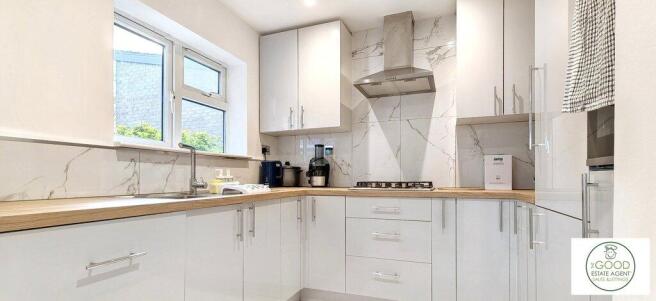 Glenda Close, Norwich, NR5 0BA photo 4