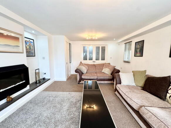 Weston Rhyn, Oswestry, SY10 7SD photo 4