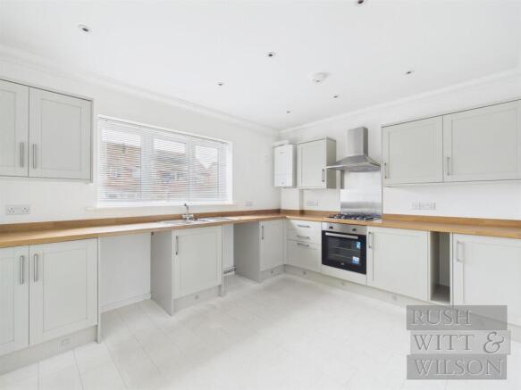Strood Road, St. Leonards-On-Sea photo 4