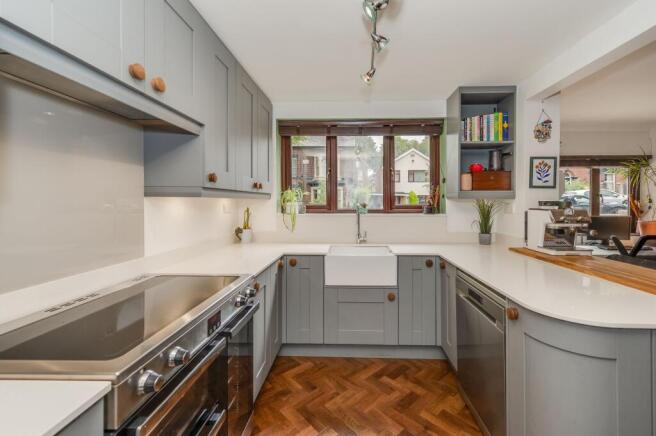 3 bed Semi-Detached for sale Image 5
