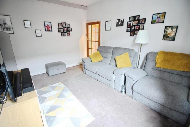 2 bed Terraced for sale Image 5