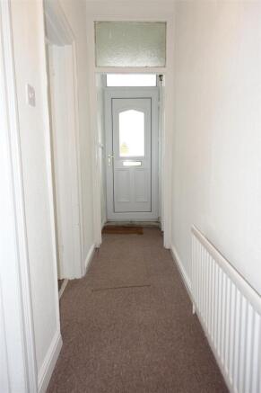 3 bed Terraced to rent Image 3