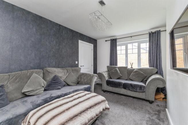 3 bed Detached for sale Image 7