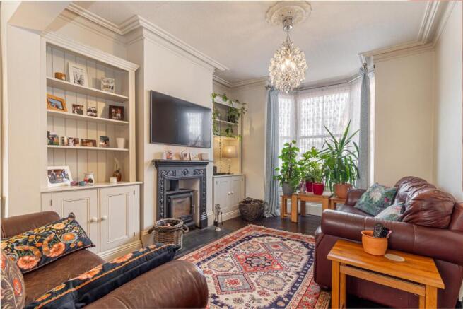 Living-room1.jpg