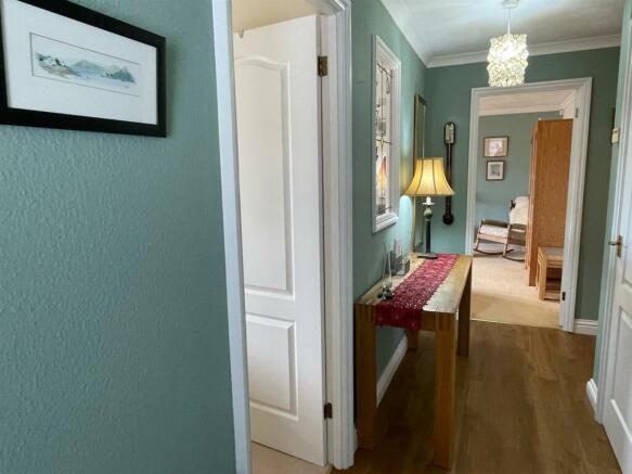 Entrance Hall..jpg