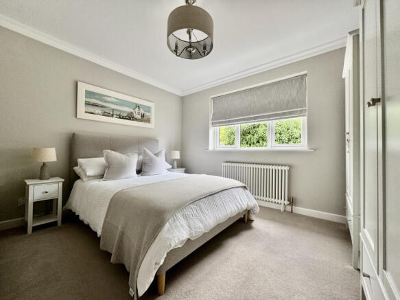 2 bed Bungalow for sale Image 10