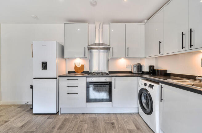 Huxley Drive, Alresford, Hampshire, SO24 photo 4