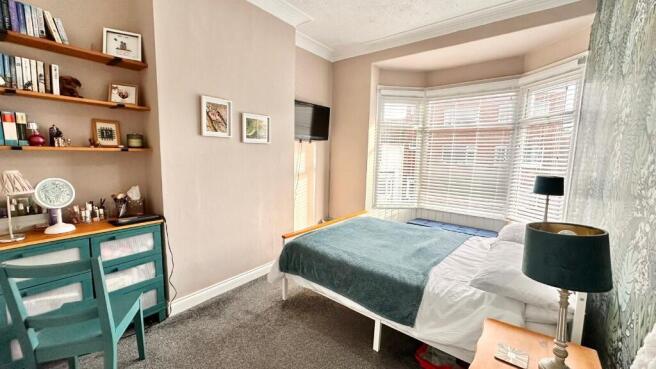 3 bed Terraced for sale Image 11