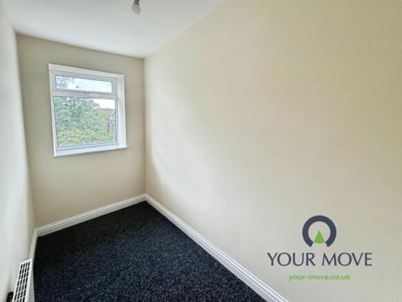 2 bed Terraced to rent Image 7