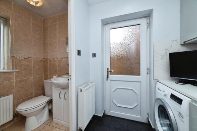 3 bed Detached for sale Image 9