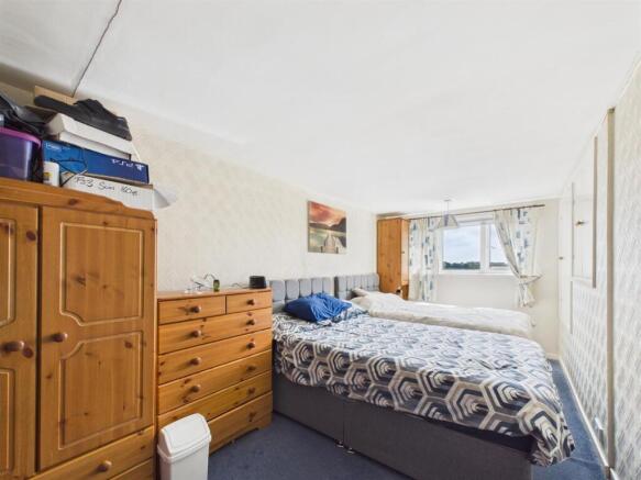 3 bed Semi-Detached Bungalow for sale Image 8