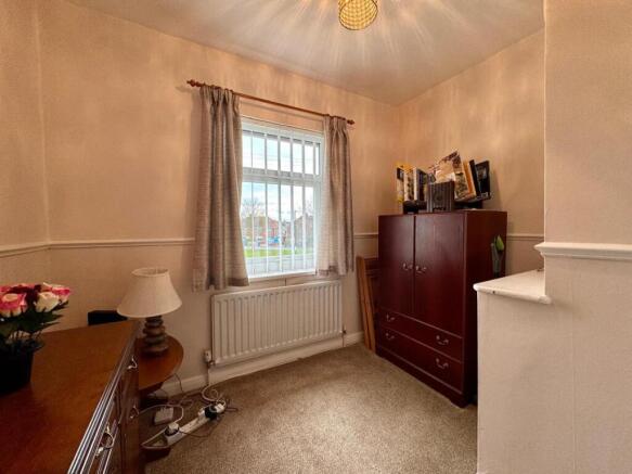 Semi-Detached for sale Image 9