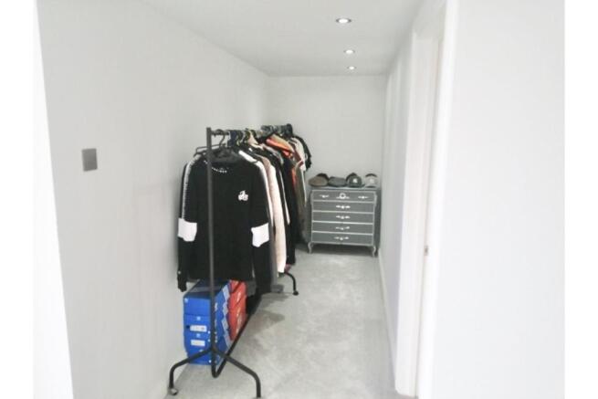 Walk-in Wardrobe