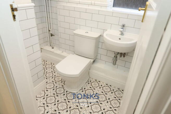 Photo 10