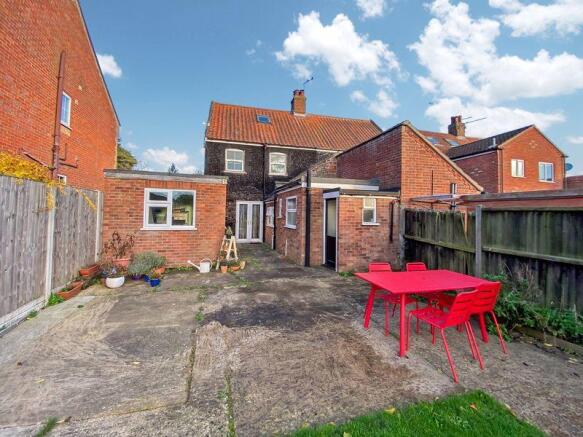 rear aspect an...