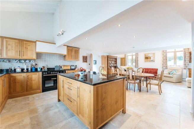Kitchen/Breakfast Rm