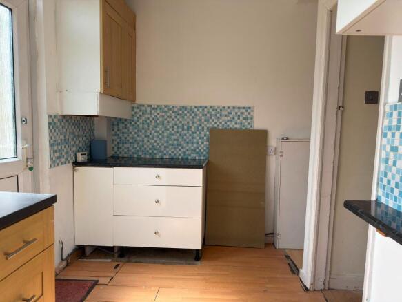 2 bed Terraced for sale Image 5