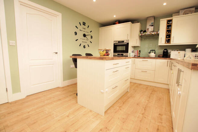 Kitchen/Breakfast Room