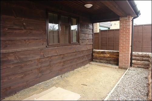 Wide Recessed Porch