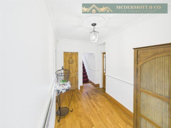 4 bed Detached for sale Image 12