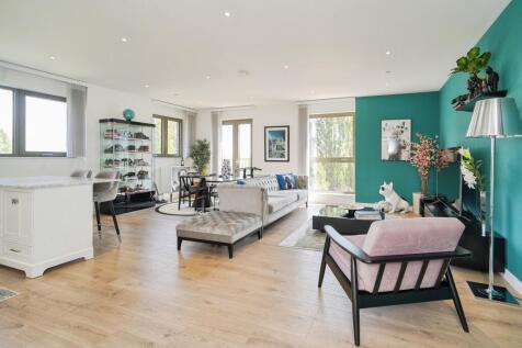 20 Armada Way, London, E6
